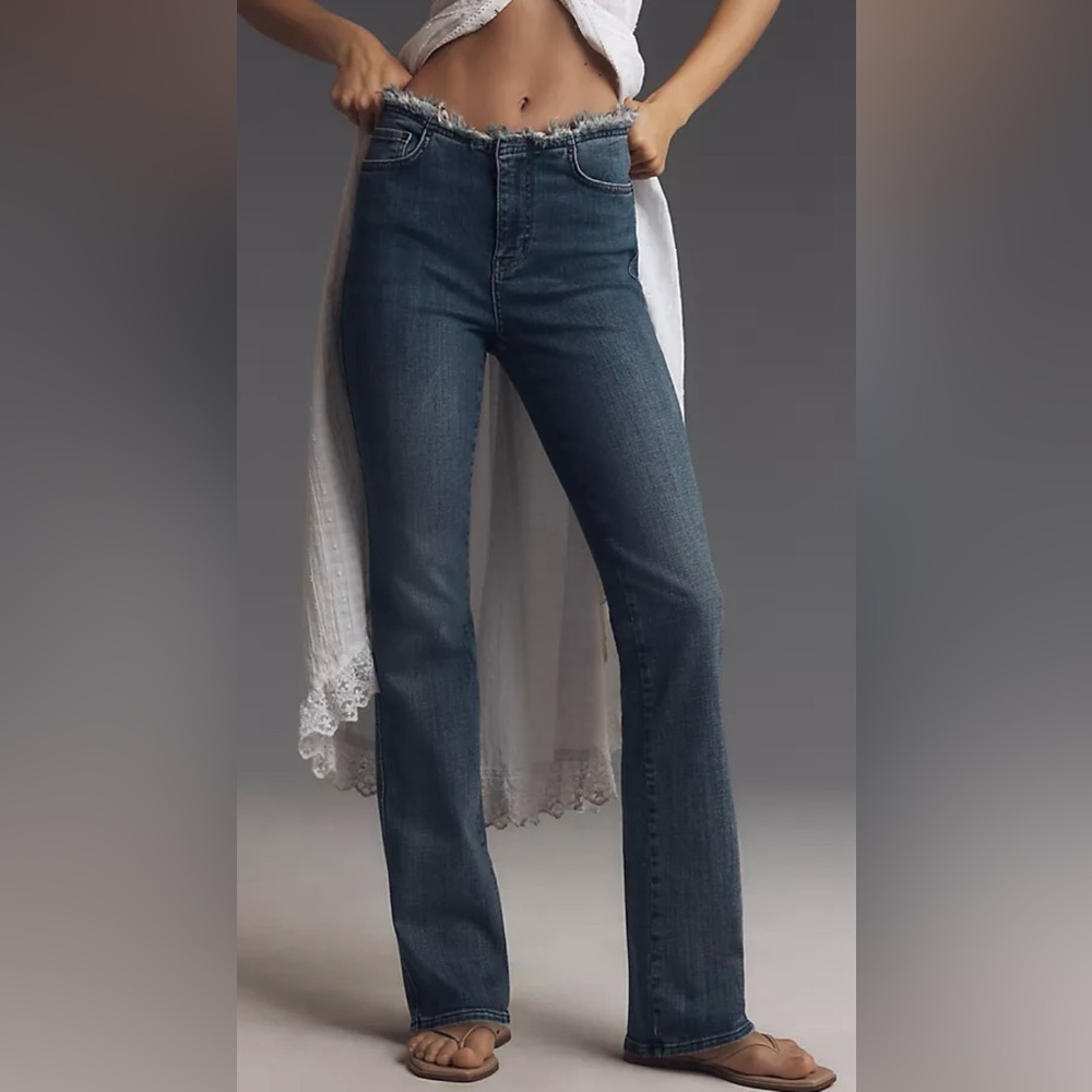 Anthropologie Pilcro Low-Rise Mini Bootcut Jeans NWOT Size 26 Medium Denim